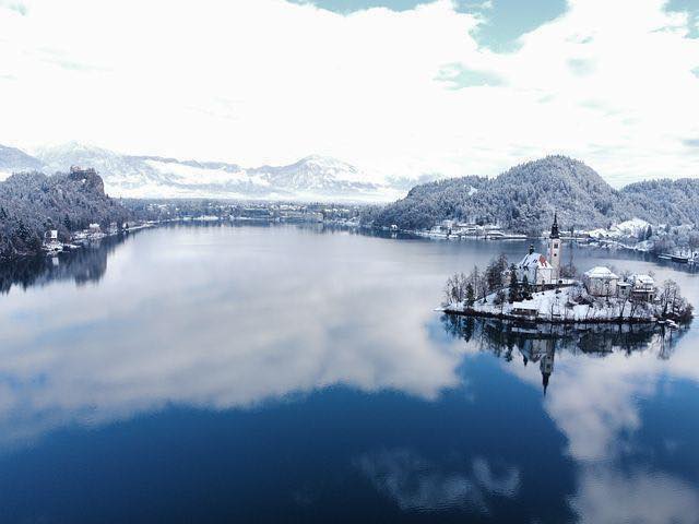 Idilli téli napok a csodás Bledi-tónál